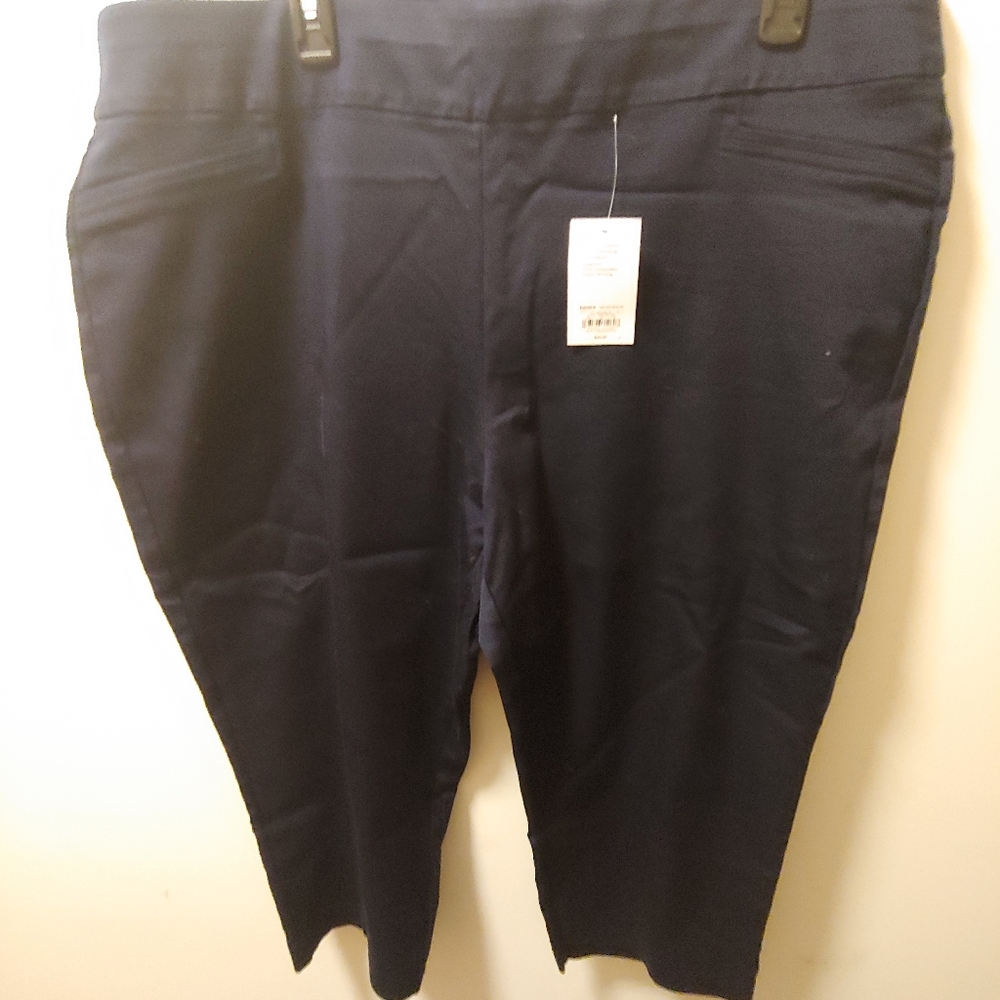 Croft & Barrow Capri Navy 20w NWT